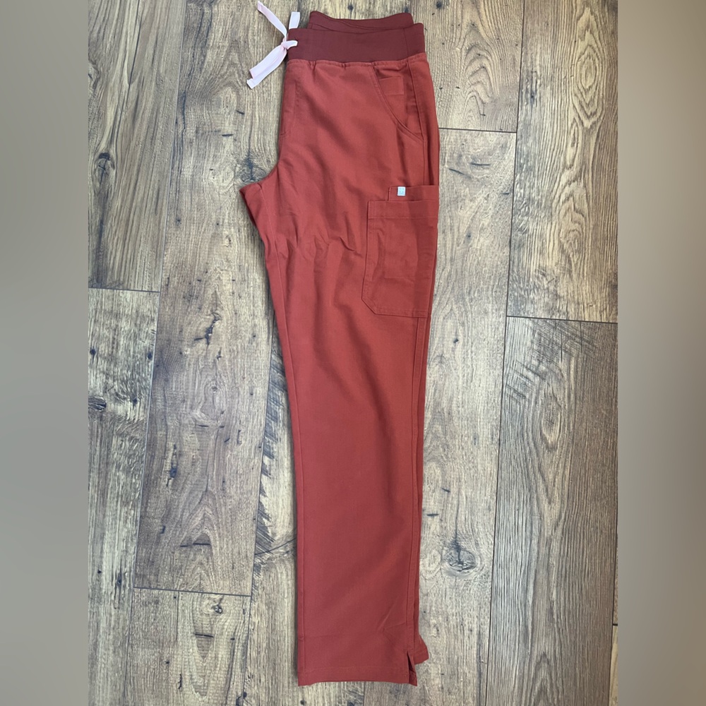 Yola skinny scrub pant with yoga waistband